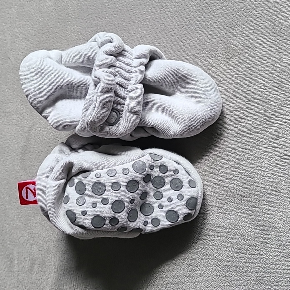 Zutano Organic Gripper Grey Booties  3m